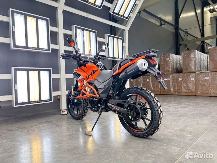 Мотоцикл Regulmoto Duke 300