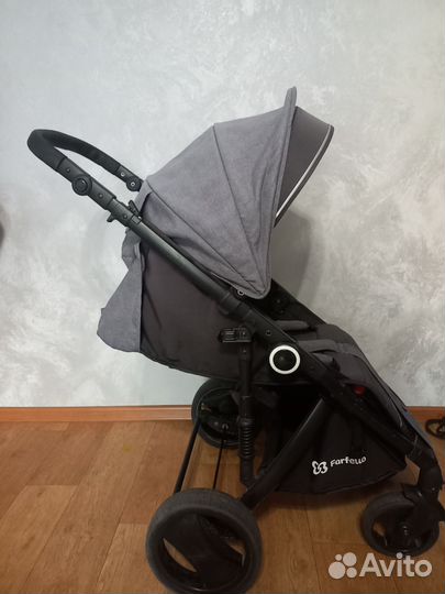 Прогулочная коляска 3 в 1 бу