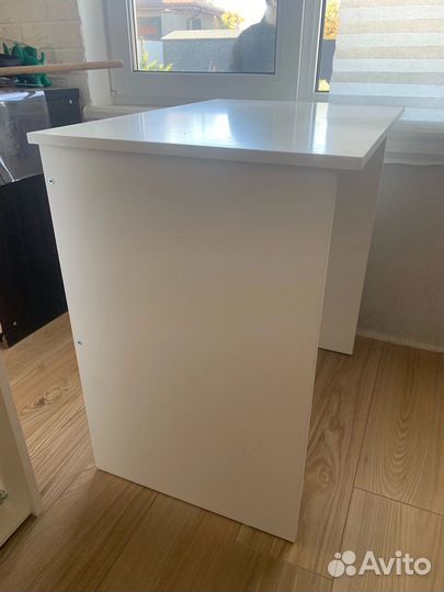 Стол IKEA белый