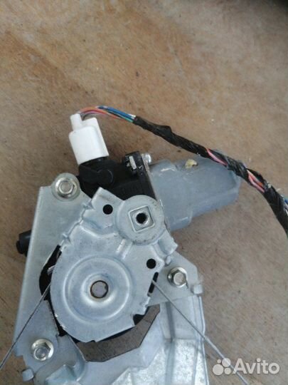 Стеклоподъемник передний правый Honda Fit GE6