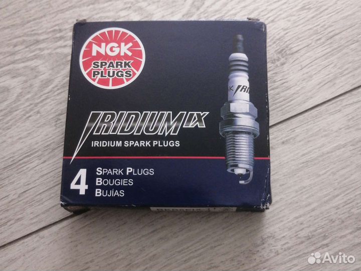 Свечи зажигания BKR6EIX-11 Iridium 3764