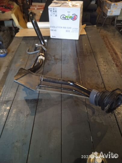 Заливная горловина Тойота 150