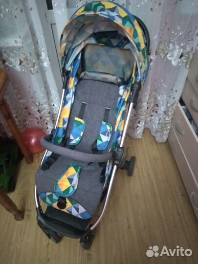 Прогулочная коляска