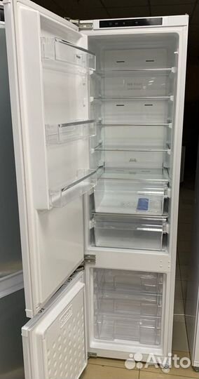 Холодильник встраиваемый Haier HRF305nfru