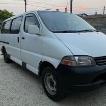 Toyota Hiace 2.4 MT, 1997, 470 000 км, с пробегом, цена 580 000 руб.