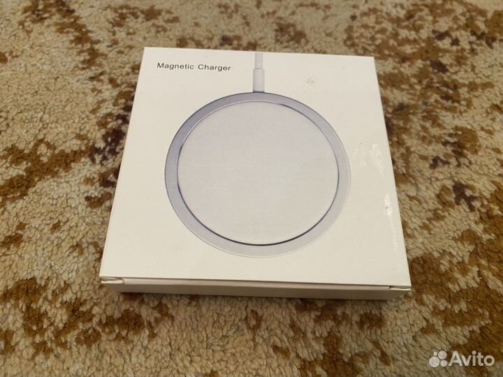 Беспроводная зарядка для iPhone MagSafe Charger