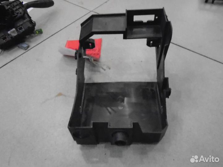 Корпус блока предохранителей салонного Peugeot Pa