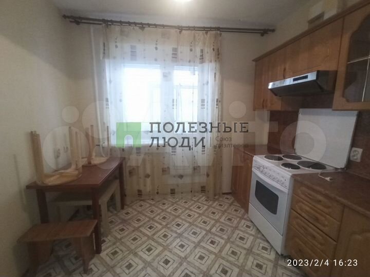 2-к. квартира, 55 м², 8/10 эт.