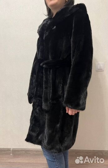 Шуба норковая с капюшоном 44