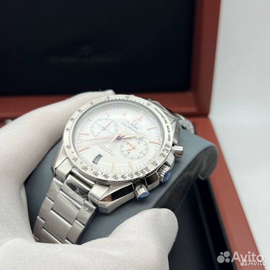 Часы Omega Speedmaster white