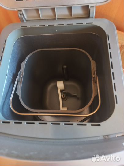 Хлебопечка LJ