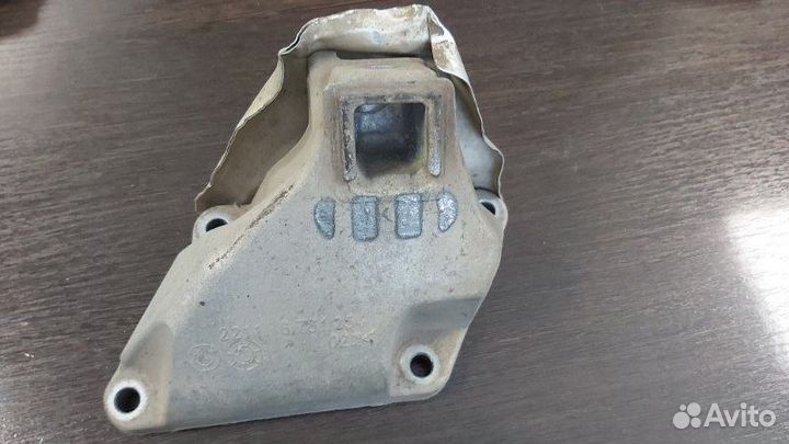 Кронштейн двигателя правый Bmw 528I F10 N20B20A