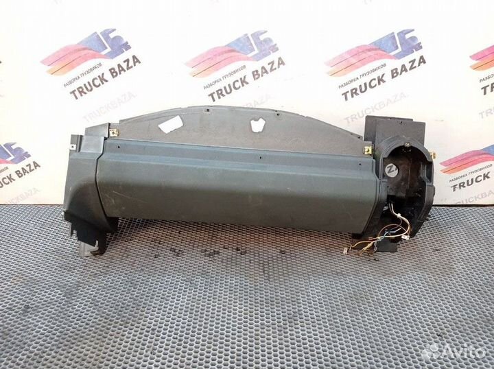 Полка верхняя правая