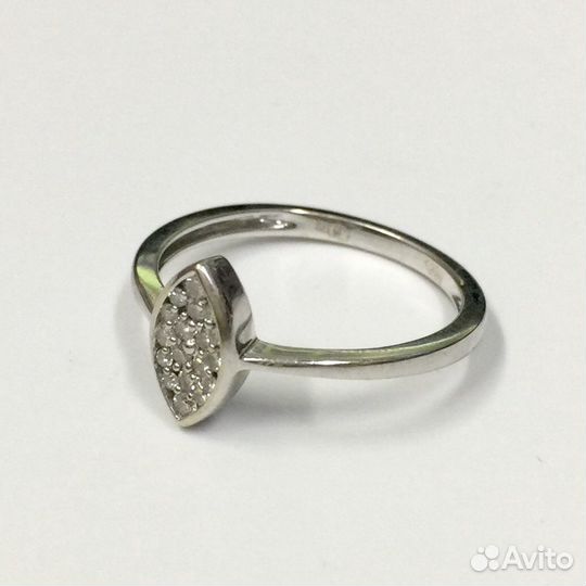 Золотое кольцо с бриллиантами