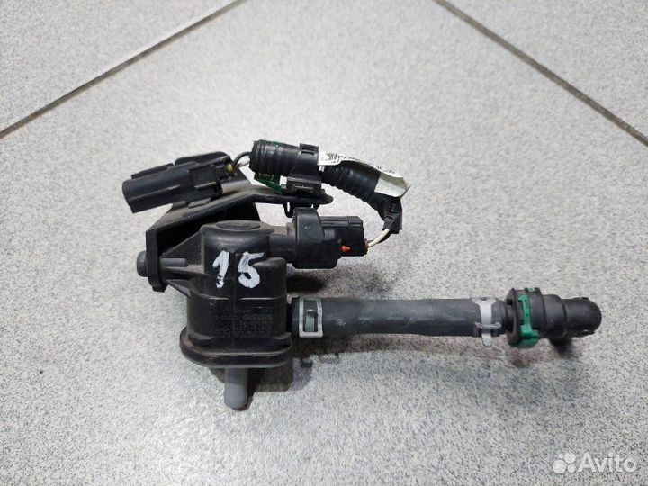 Вакуумный клапан Toyota Camry AVV50-1050975