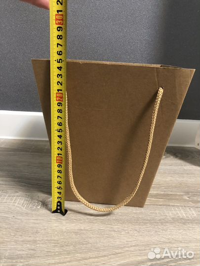 Упаковка для цветов и подарков из картона