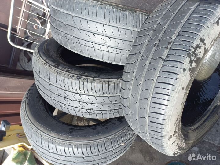 Toyo Tranpath MPZ 215/65 R16 98H