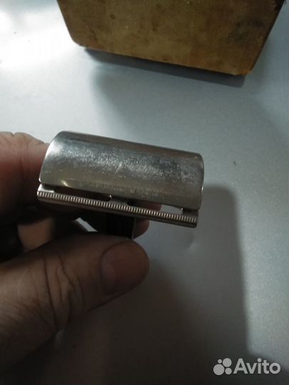 Продам винтажный военный станок Gillette хаки