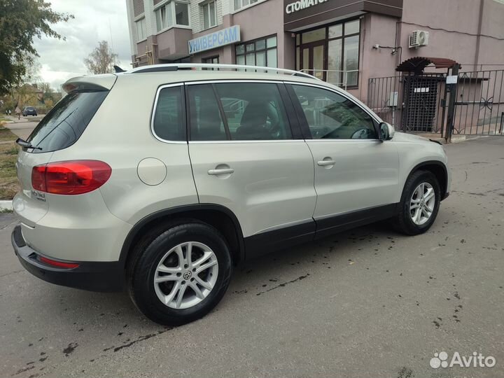 Volkswagen Tiguan 2.0 AT, 2012, 229 800 км