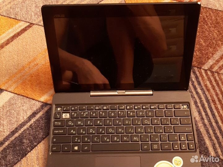 Ноутбук asus