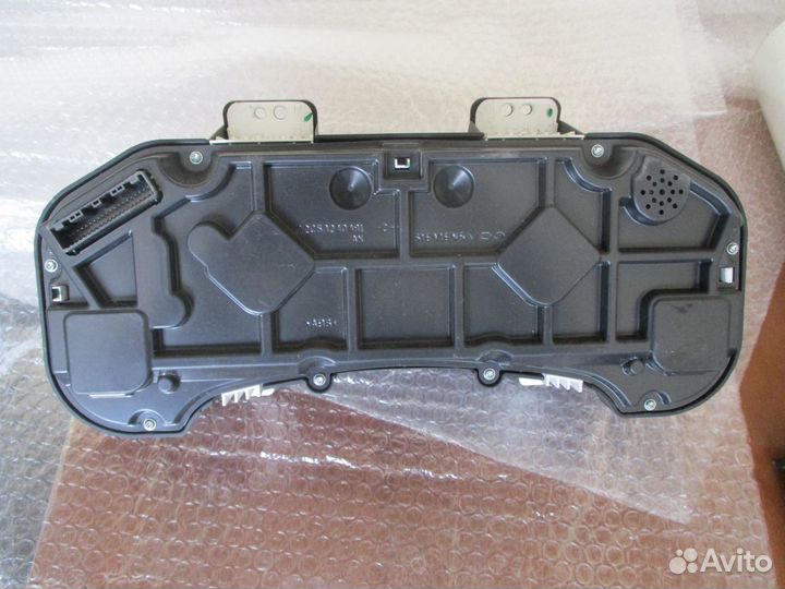 Auris 2006-2012 щиток приборов ркпп