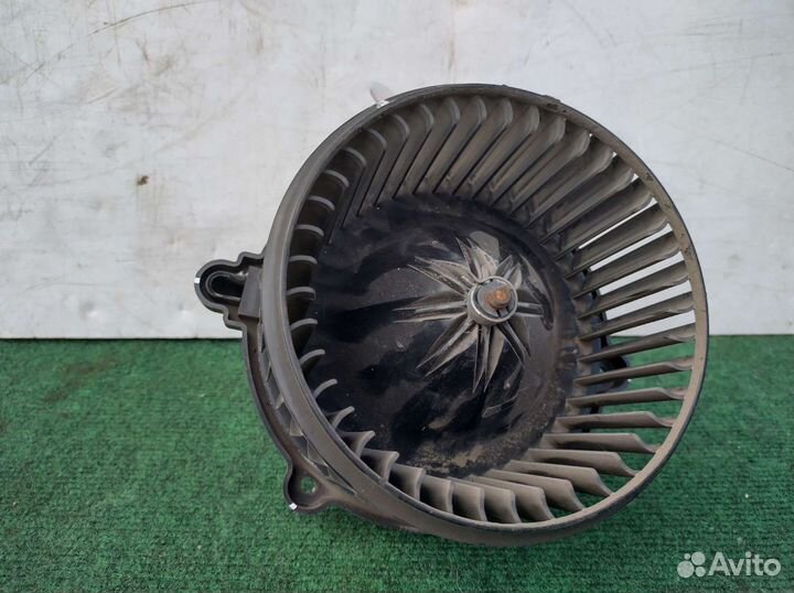 Мотор отопителя Kia Rio 1