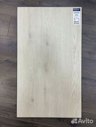 Кварц виниловый ламинат