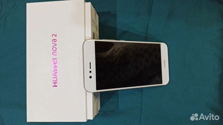 HUAWEI Nova 2, 4/64 ГБ