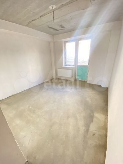 3-к. квартира, 94 м², 1/15 эт.