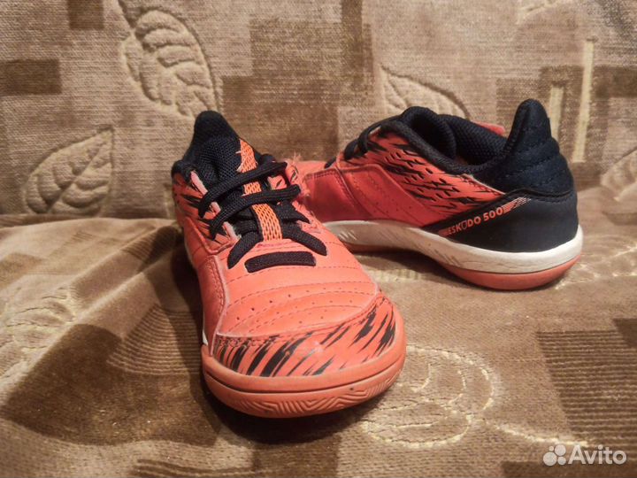 Детские футбольные бутсы, 28,5 размер