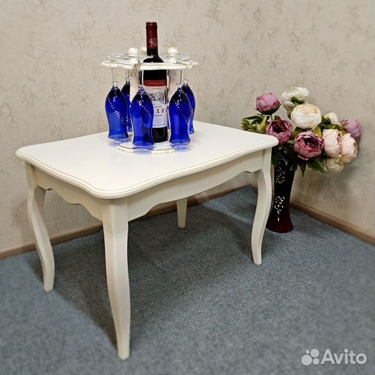 Журнальный столик