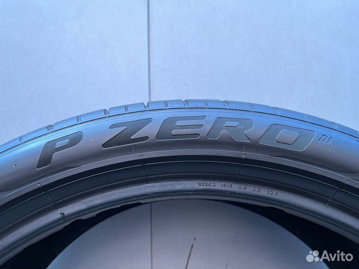 Pirelli P Zero 275/35 R21