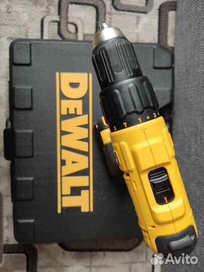 Аккумуляторная дрель шуруповерт dewalt