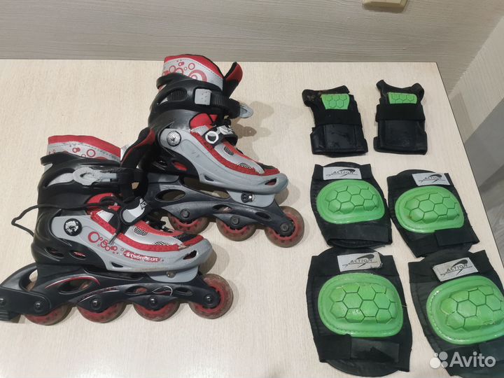 Роликовые коньки