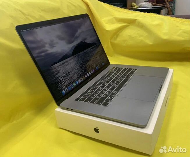MacBook Pro 15 2018 Топовый