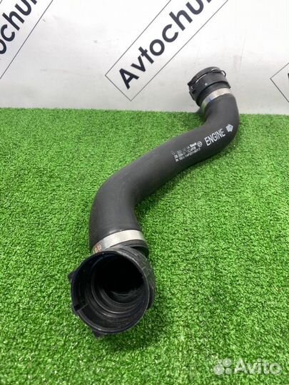 Патрубок системы охлаждения Mercedes-Benz C-Class