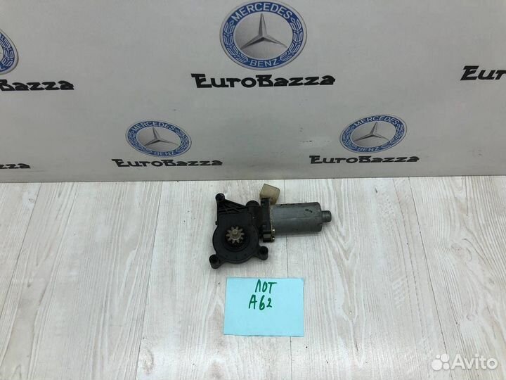 Моторчик стеклоподъемника передний Mercedes W210