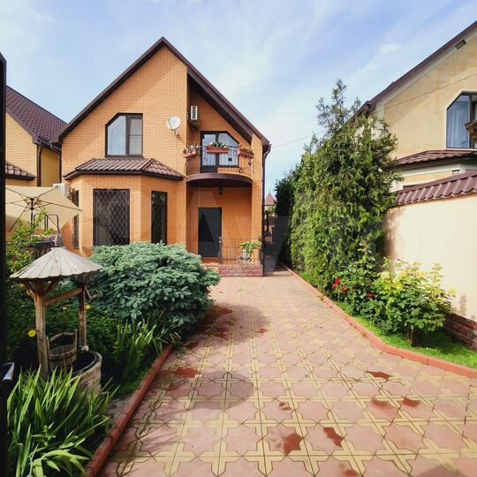 Дом 160 м² на участке 2 сот.