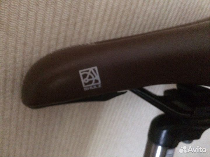 Седло Shulz + грипсы в цвет