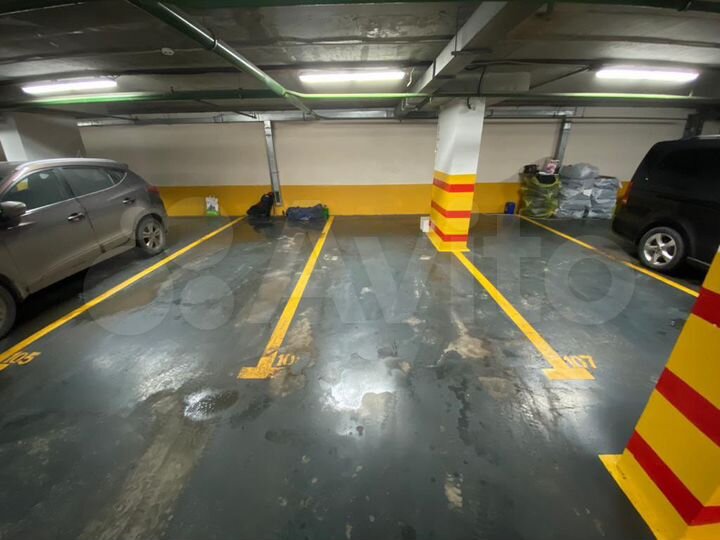 Машиноместо, 15 м²