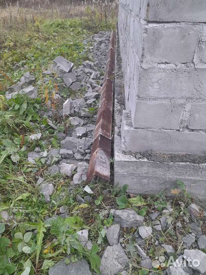 Уголок металлический 125х125х8