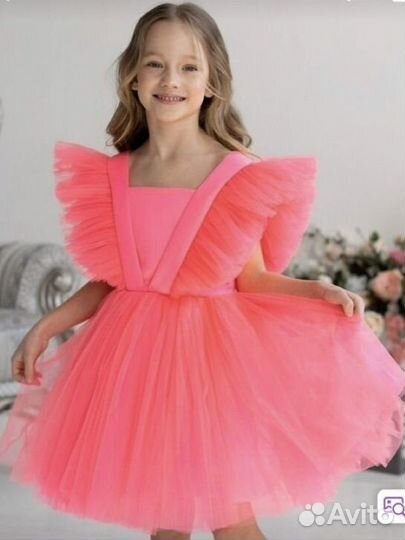 Платье для девочки новое