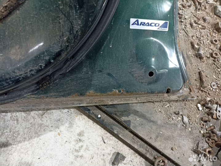 Land cruiser 100 дверь