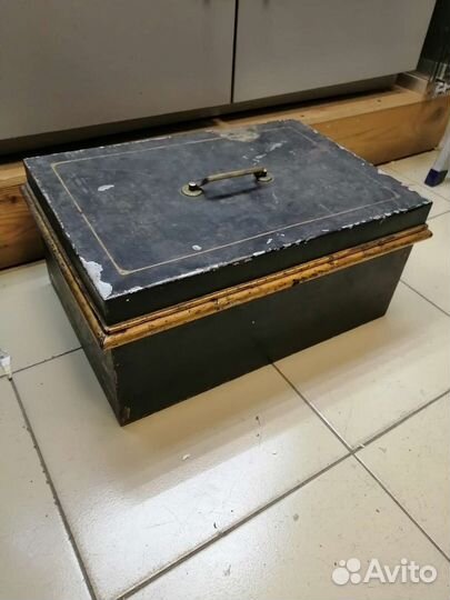 Дореволюционный сундук 