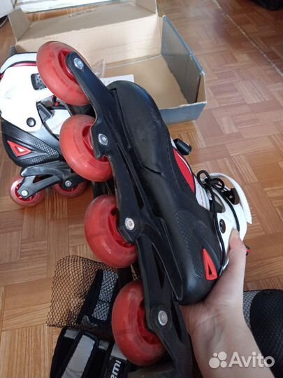 Роликовые коньки + набор защиты