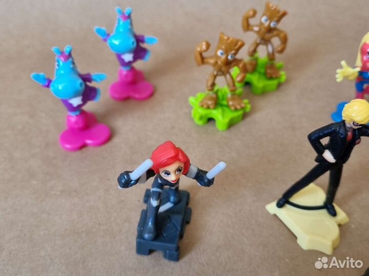 Игрушки из киндера, зазвар