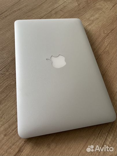 Apple MacBook Air 11 + переходник на hdmi