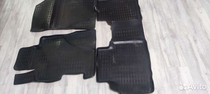 Автомобильные коврики резиновые honda civic