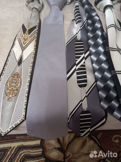 Галстук мужской шелковый