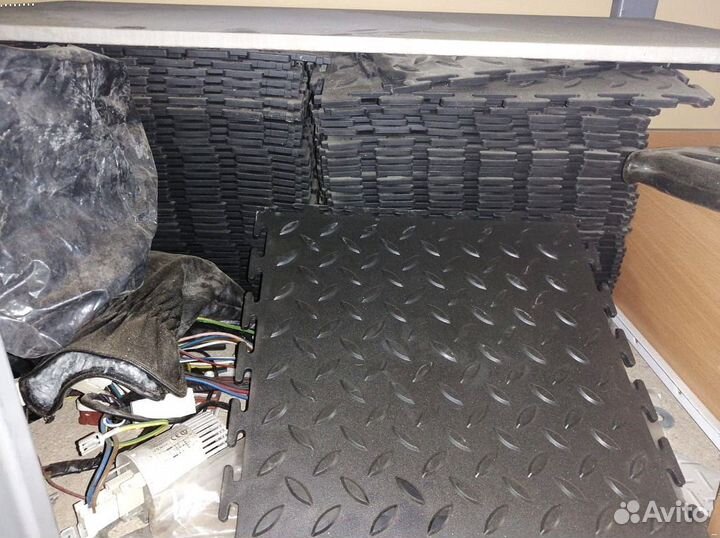 Модульный пол для гаража